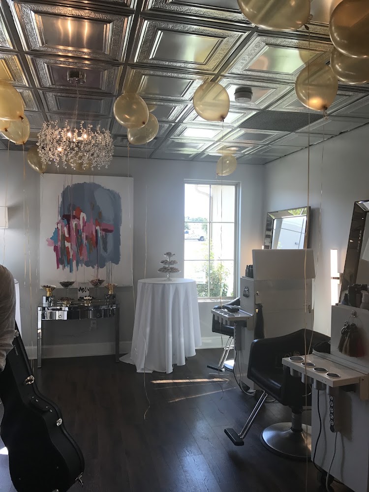 Salon Champu view 2