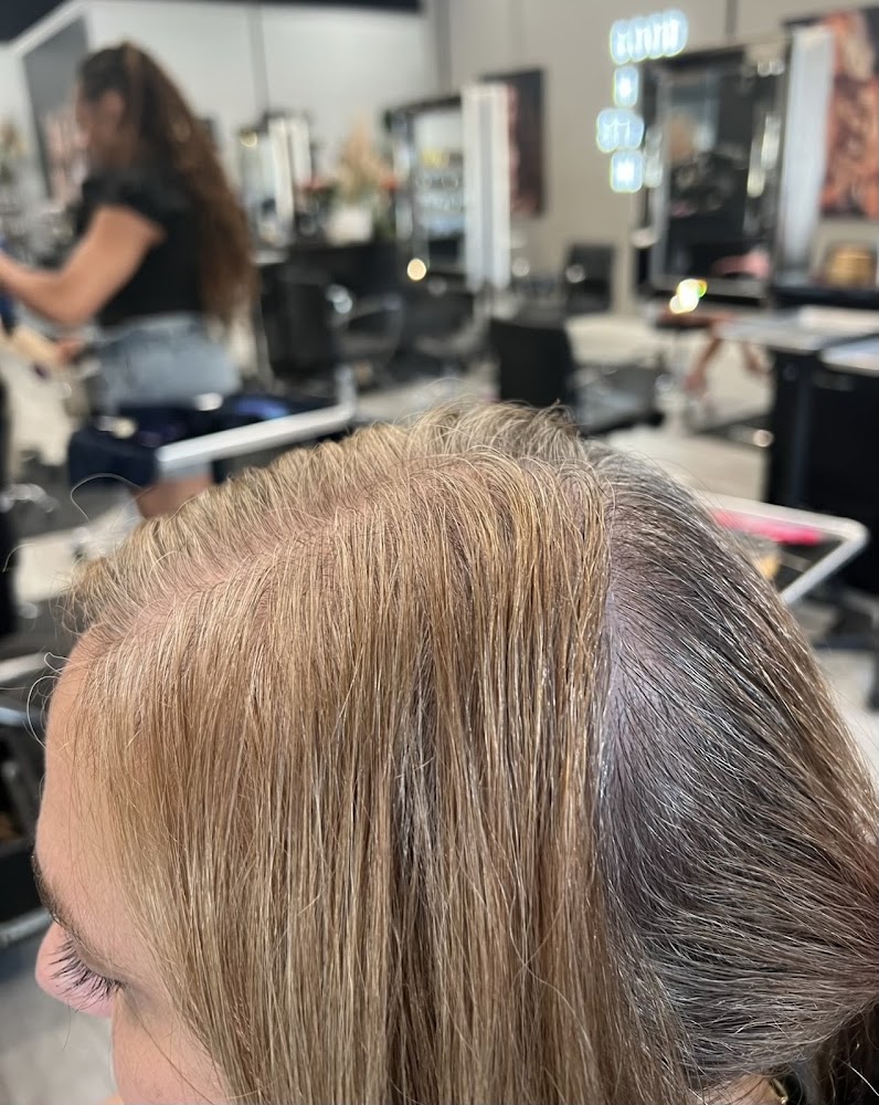 Salon Di Lusso view 5