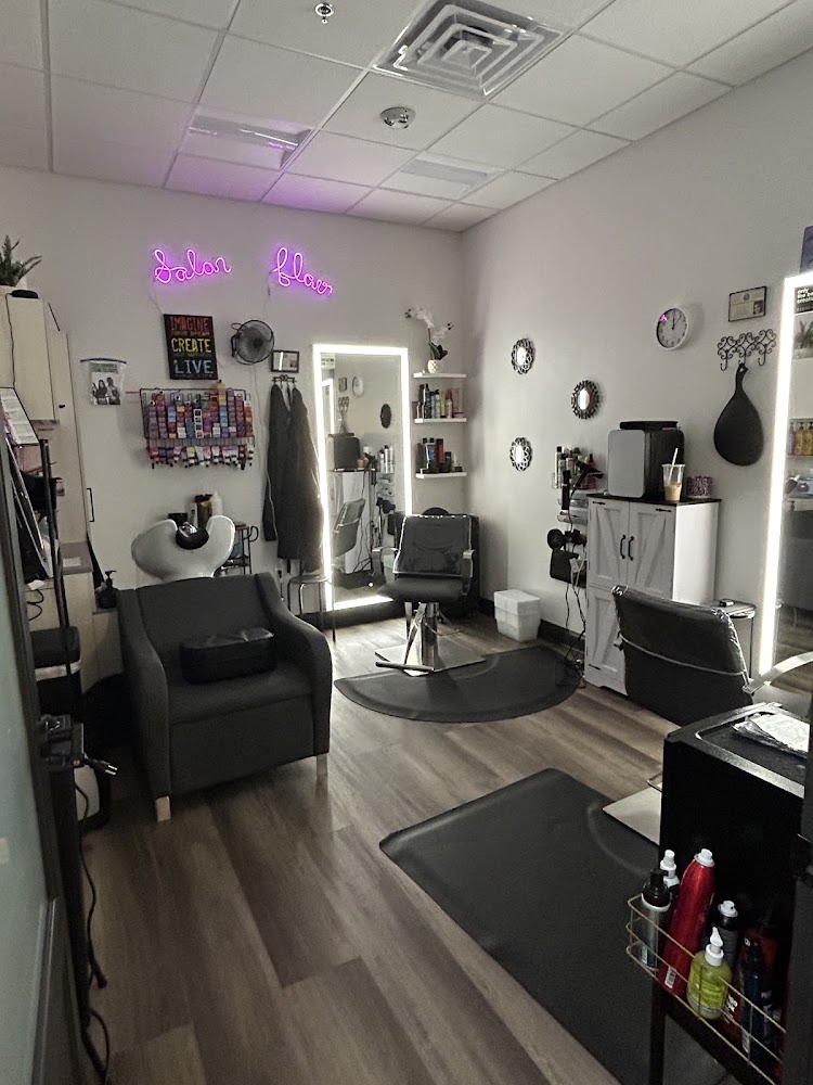 Salon Flair view 3