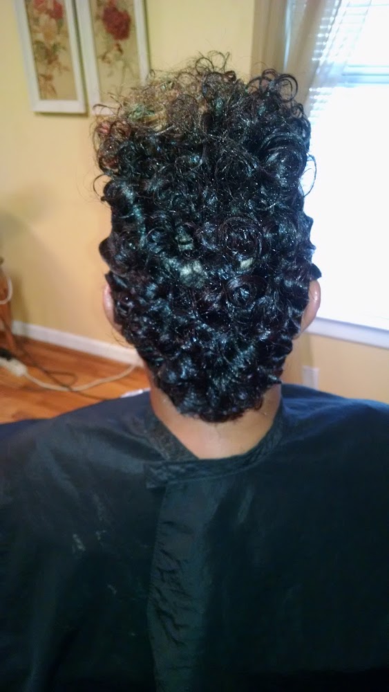 Salon On Vine view 4