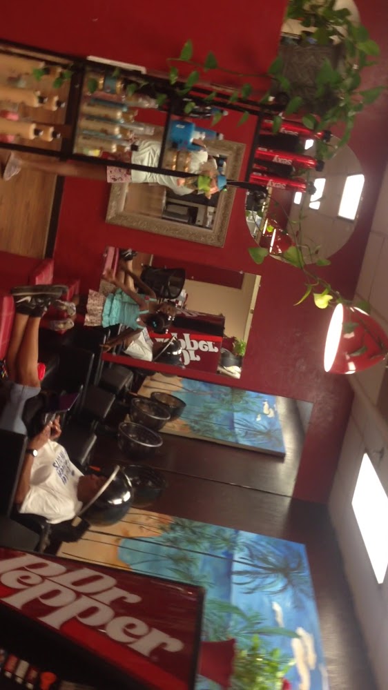 Salon Selections view 3