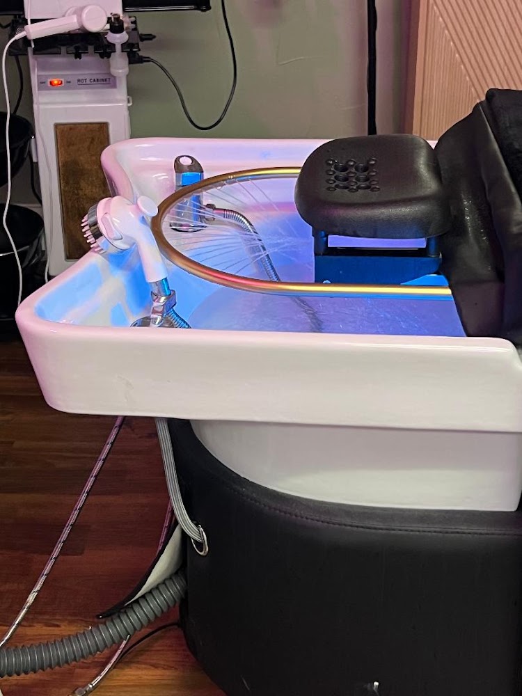 Savor Head Spa & Salon view 3