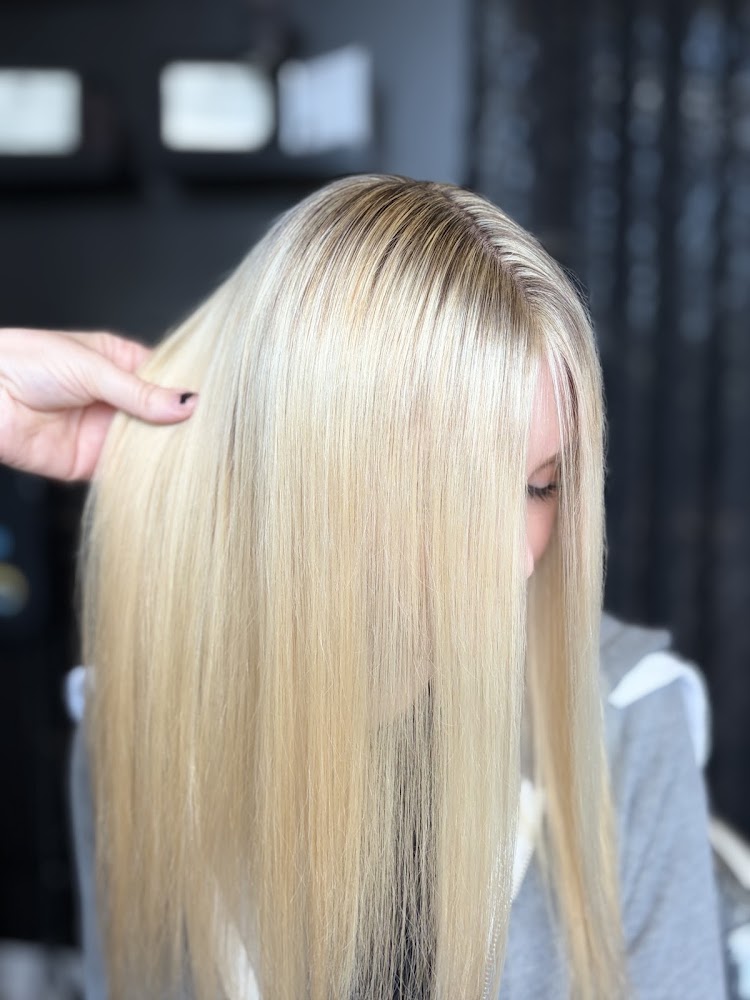 Scarlett & Parlour Co. Salon - Katy Texas Blondes, Balayage & Extensions view 3
