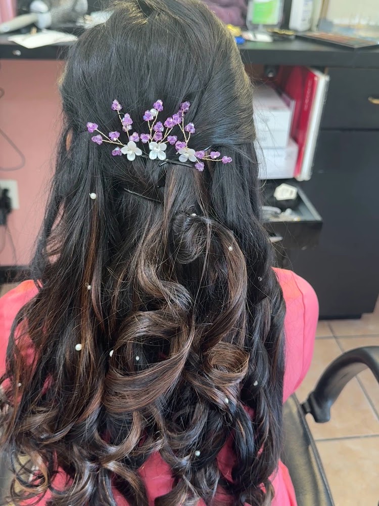 Shahnaz salon Irving primary photo