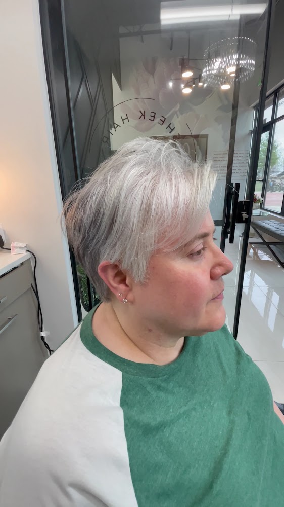 Sheek Hair Studio By Roya view 2