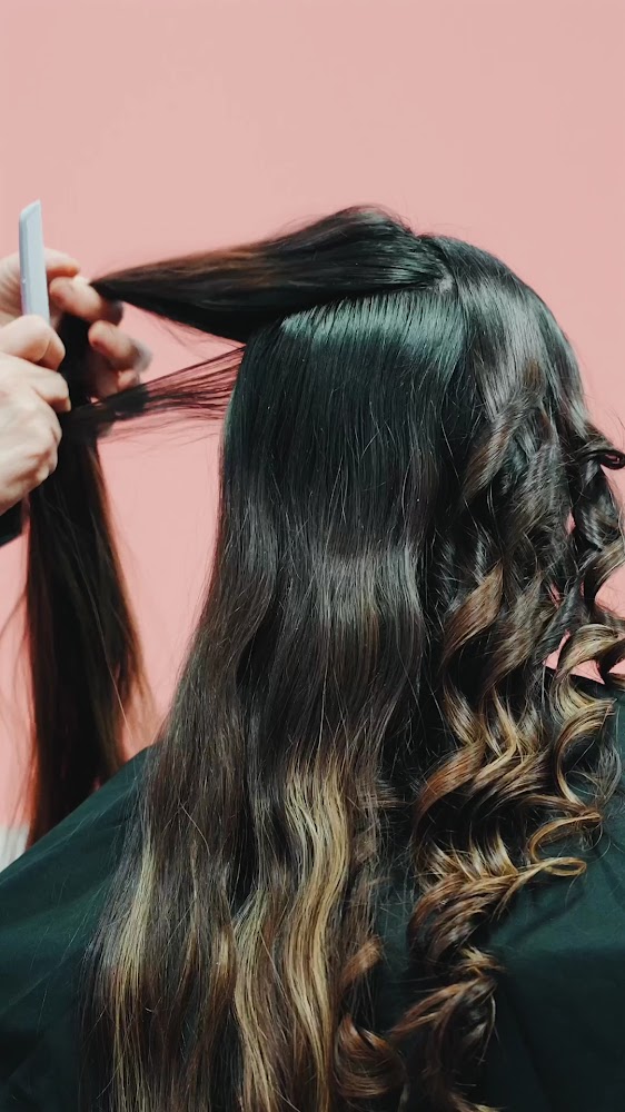 Siri Beauty Salon view 3