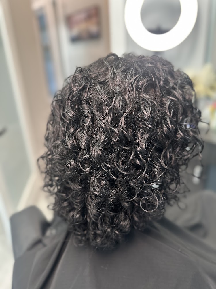 Sleek Beauty Studio view 3