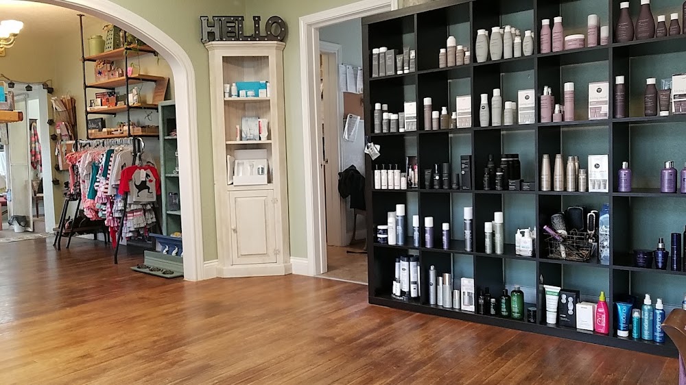 Southern Roots Boutique & Salon view 4