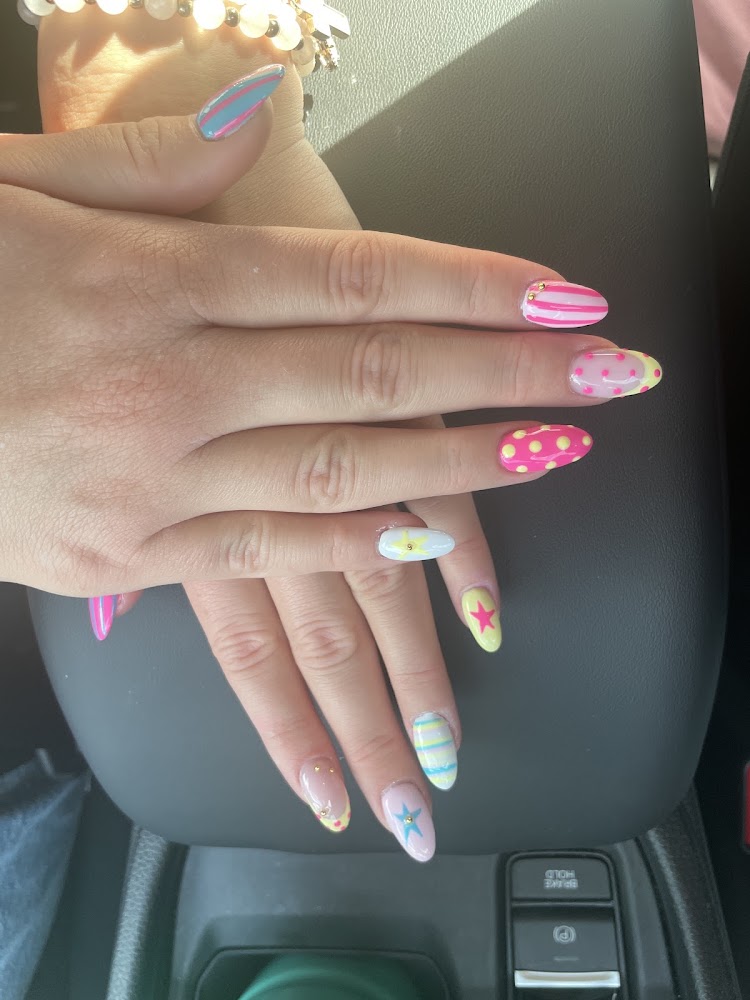 Sparkles Nail Lounge & Head Spa view 5