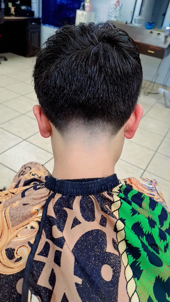 Steel Magnolias Unisex Salon view 3