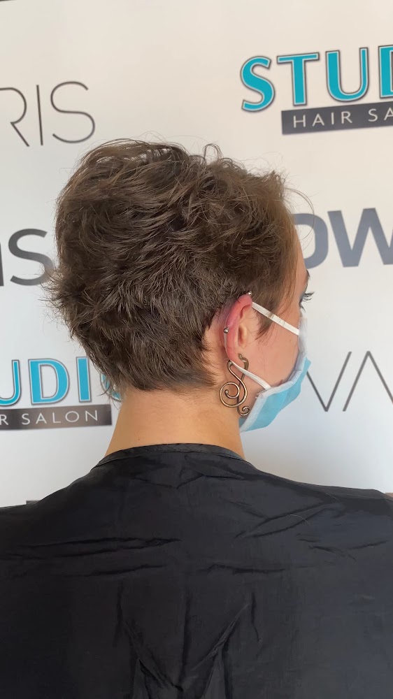 Studio 27 Hair Salon view 3