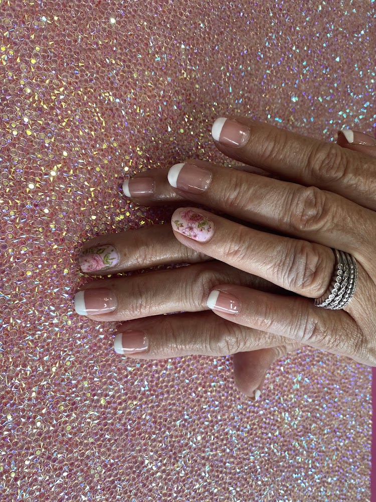 Susy's Beauty Salon #1 view 4