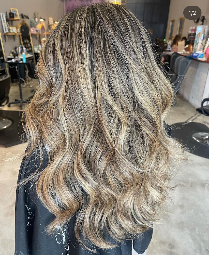 Tangles Hair Design view 3