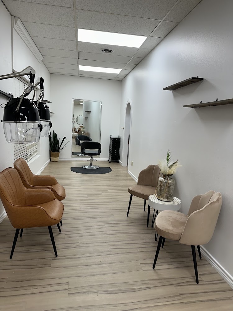 The 806 HALO Beauty Salon view 3