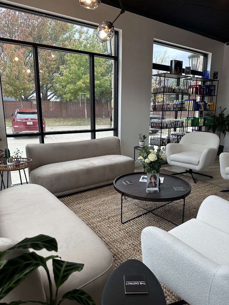 The District Hair Co view 3
