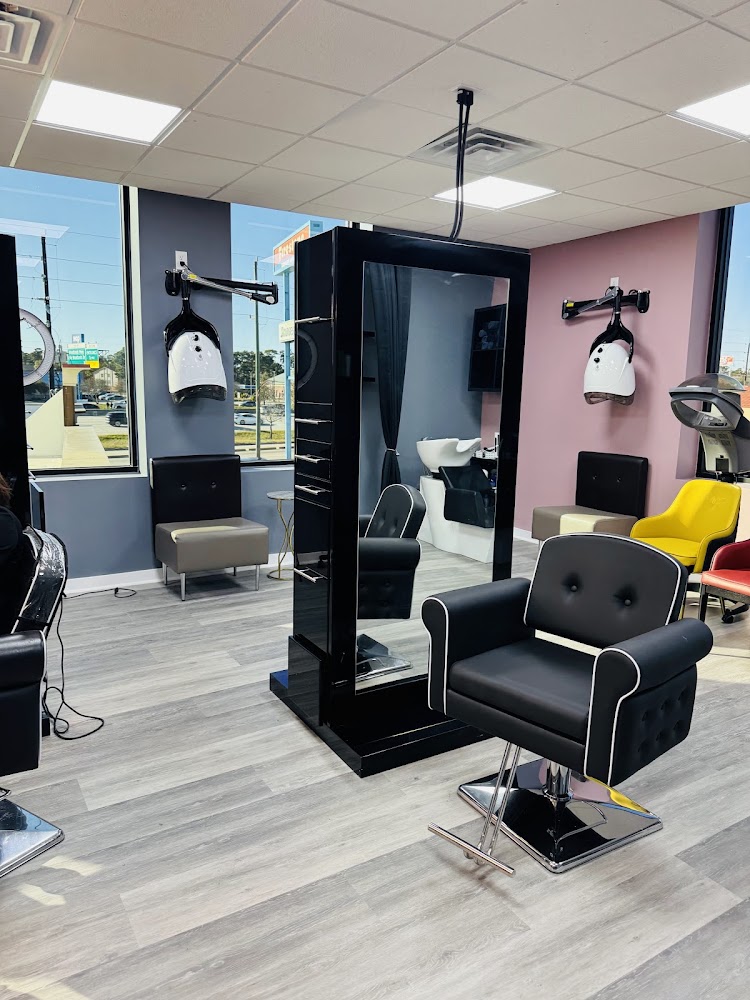 The Dollhouse Hair Salon view 5