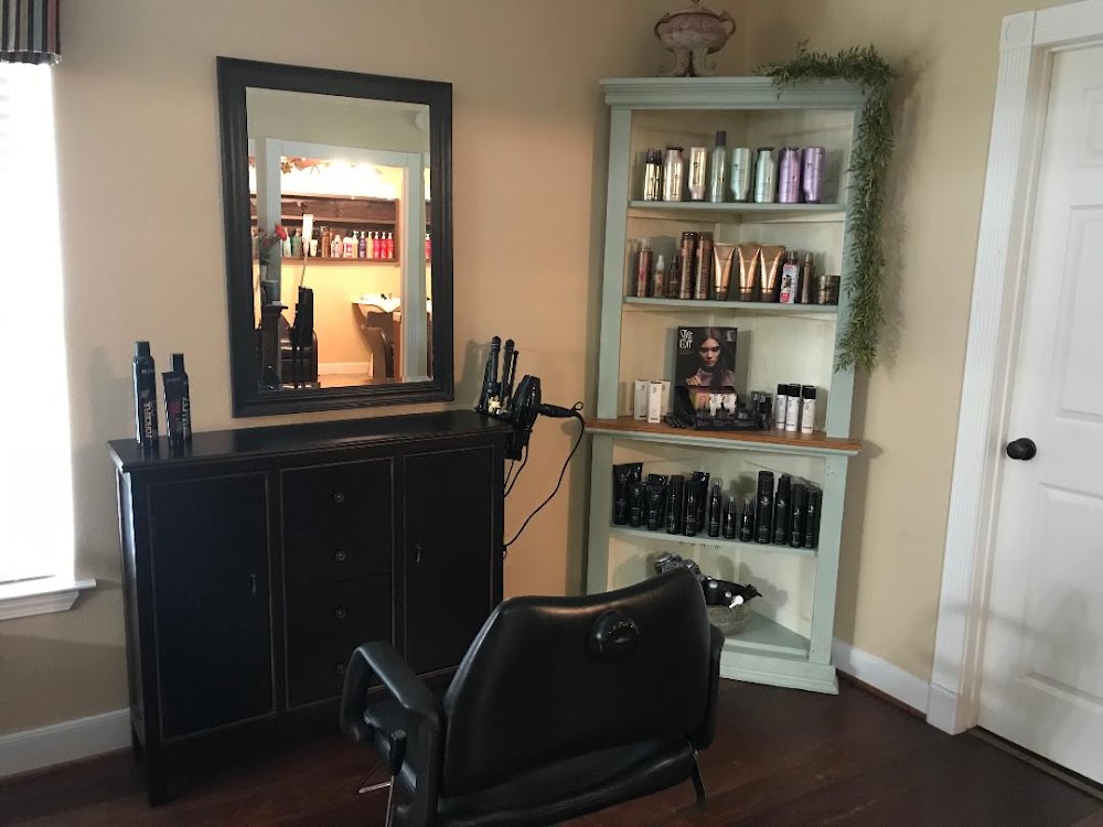 The Salon At Park Avenue Station view 2