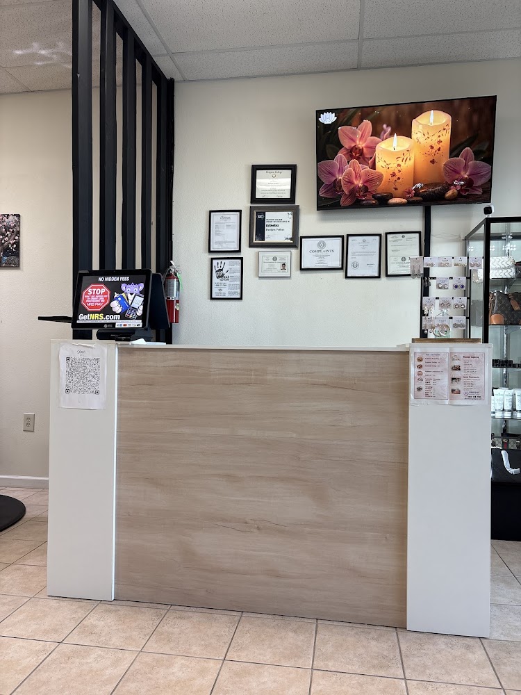 Unique Beauty Lounge view 2