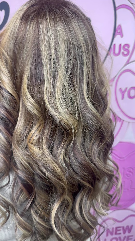 Vero Zarco Hair Salon view 2