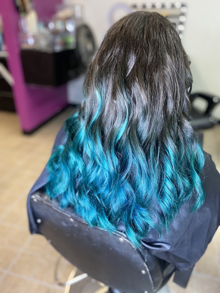 Vero Zarco Hair Salon view 3