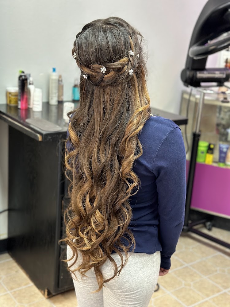 Vero Zarco Hair Salon view 5