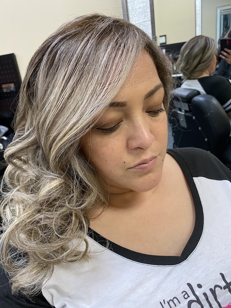 Veronica's Beauty Salon view 5