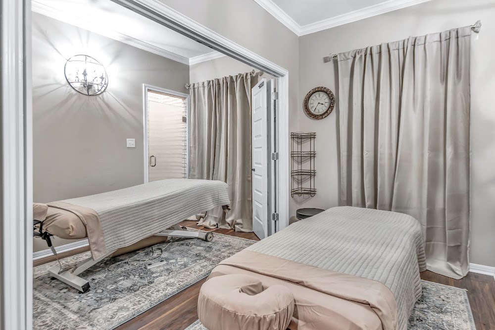 White Elm Day Spa: Wellness Center & Retreat view 3