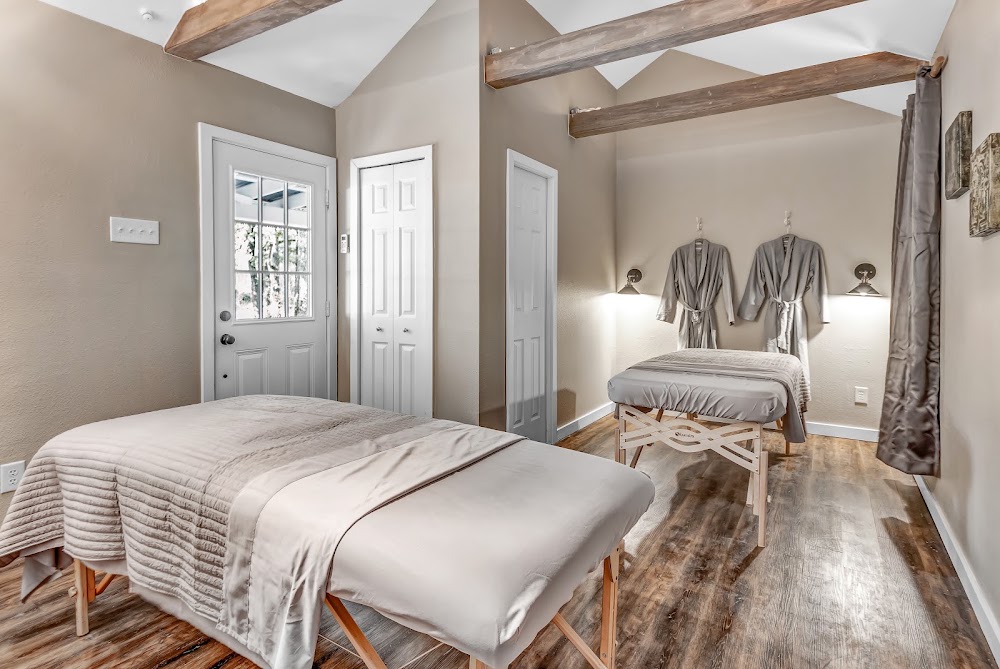 White Elm Day Spa: Wellness Center & Retreat view 4