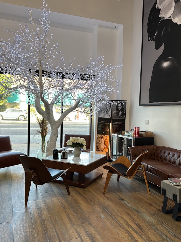 Wonderland Beauty Salon view 5