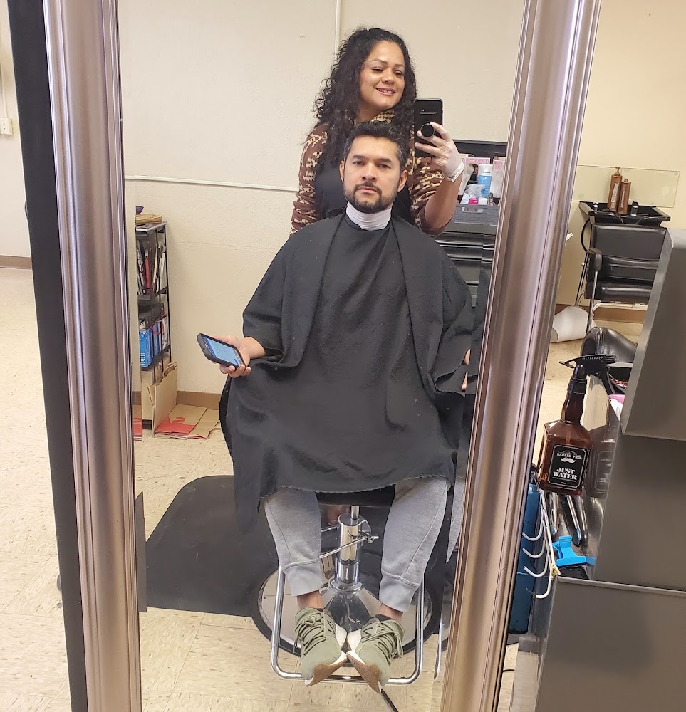 Xxtremes West Salon view 4