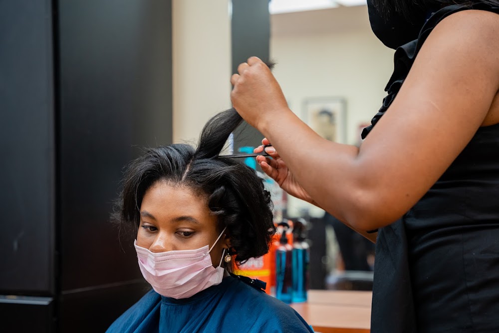 Yves Hair Studio view 5