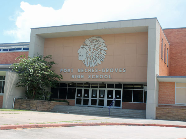 Port Neches-Groves High photo 4