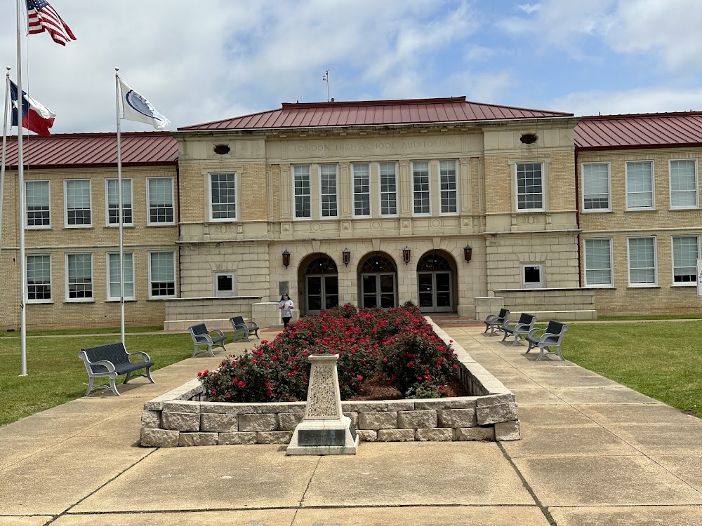 Rusk High School photo 4