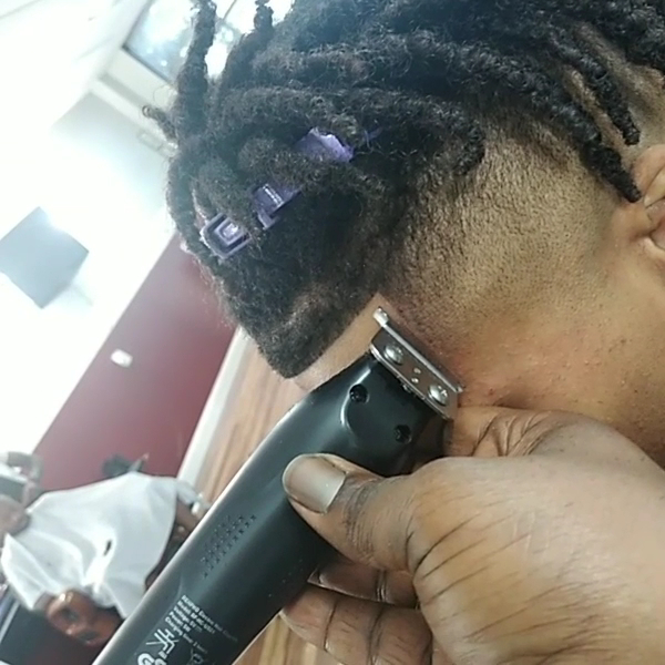 Pearland Barber College photo 4