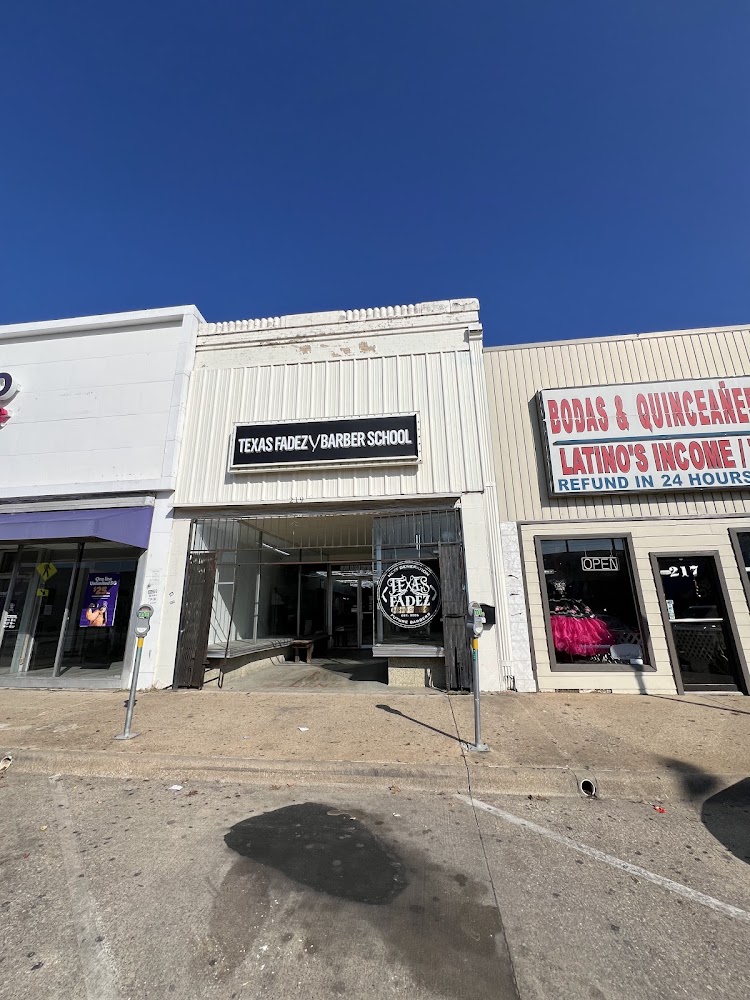 Texasfadez barber college Oakcliff photo 3