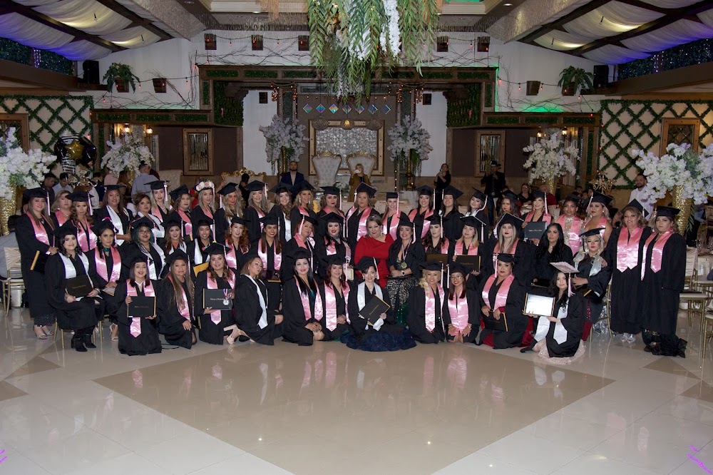 Vanguardia Universidad De Belleza LLC