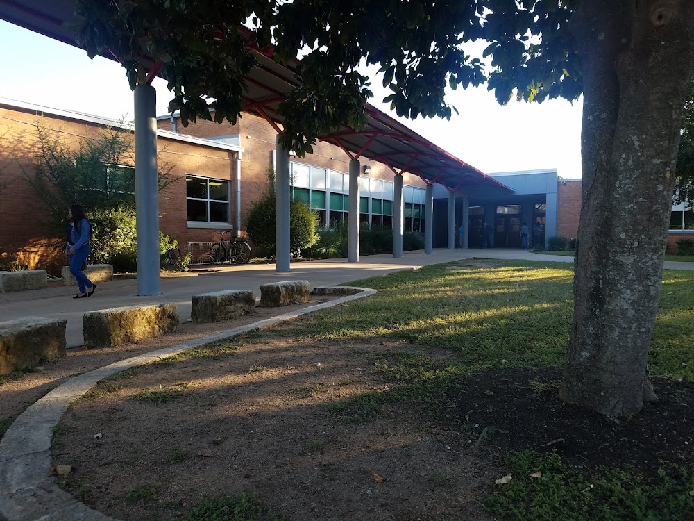 D Crockett Sr High School photo 4