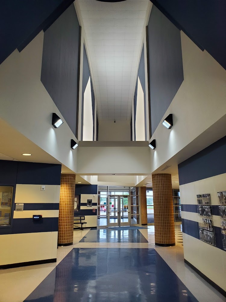 Quinlan-Ford High School photo 2