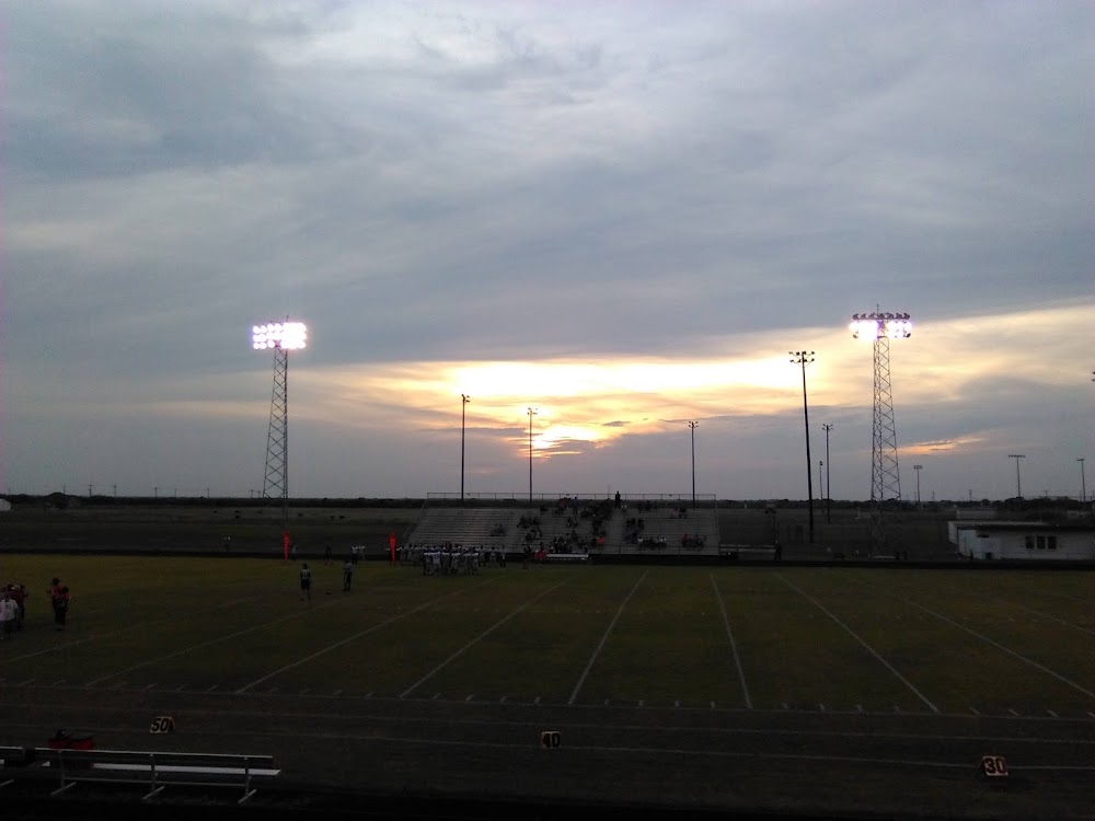 El Campo High School photo 4