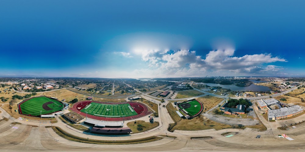 Robert E Lee High School photo 2