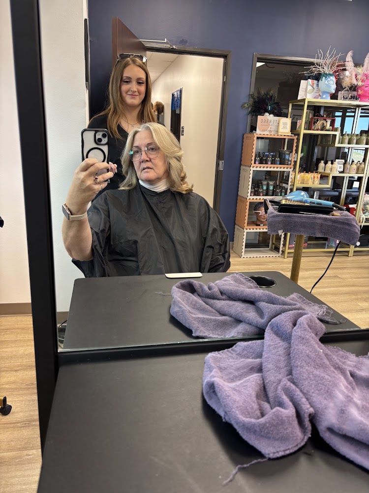 Blessed Hands Barber Cosmetology College photo 5