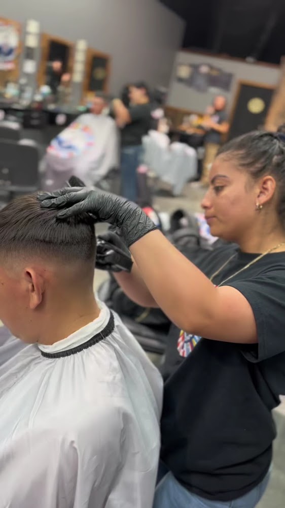 Latinos Barber School LLC photo 2