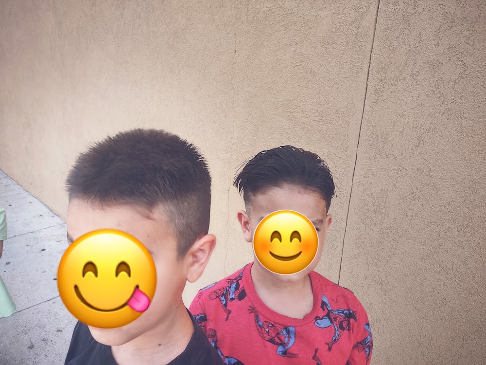 El Pipo Barber College photo 2