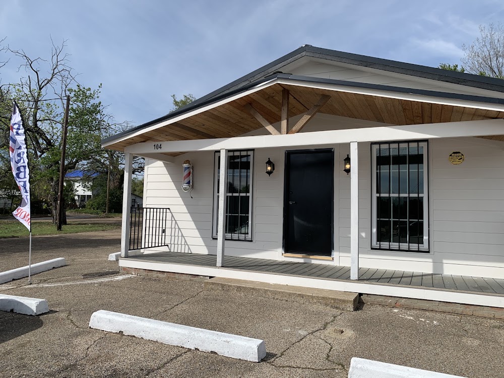 House Of Fades Barber College photo 4