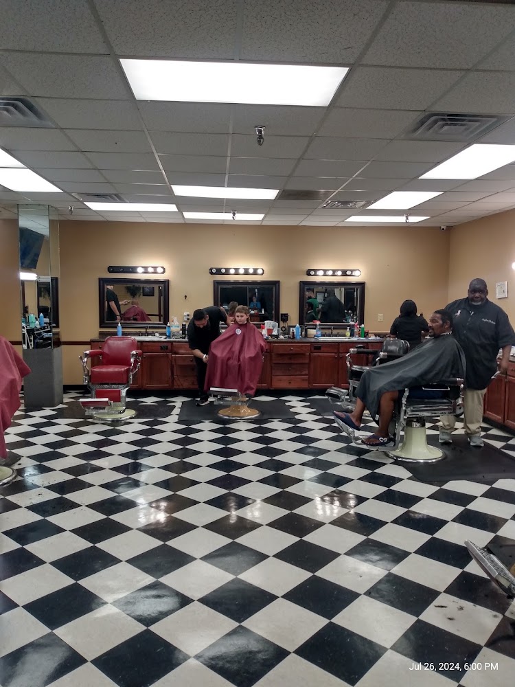 Texan'S Barber School photo 4