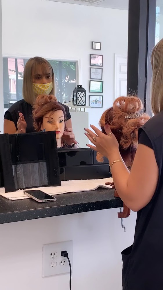 Colour Beauty School photo 4