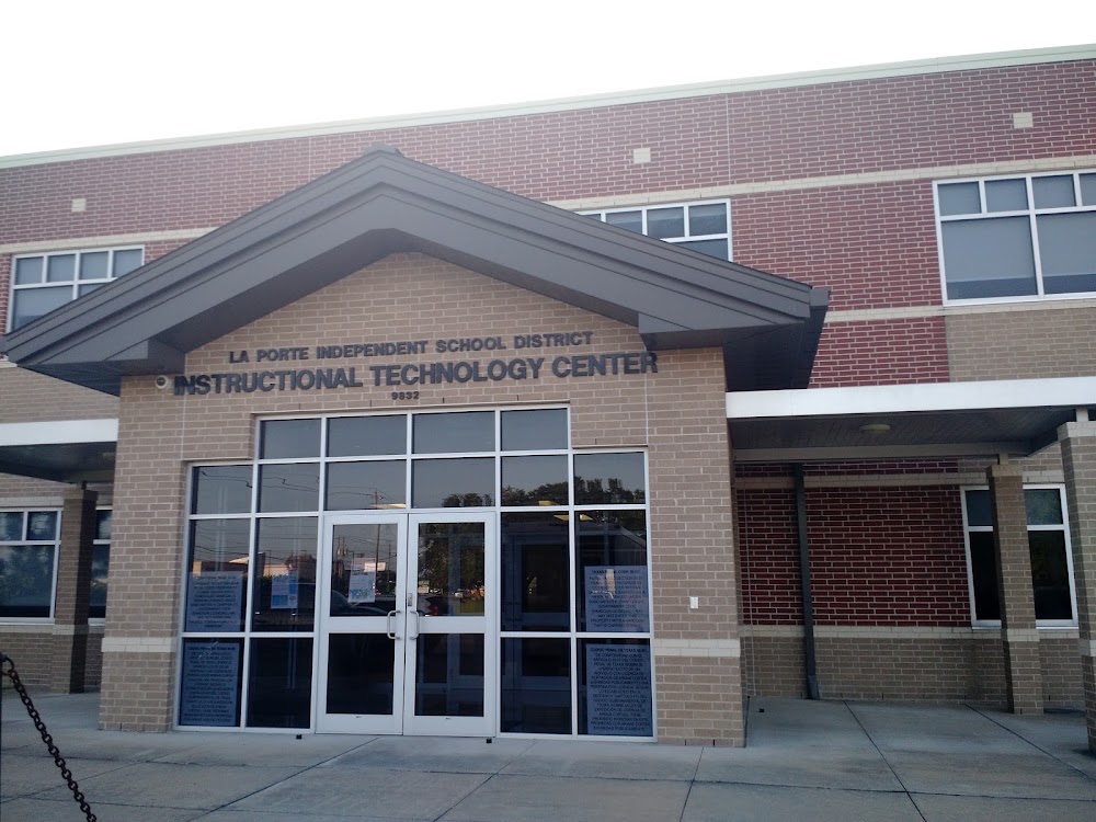 Career & Technical High School photo 5
