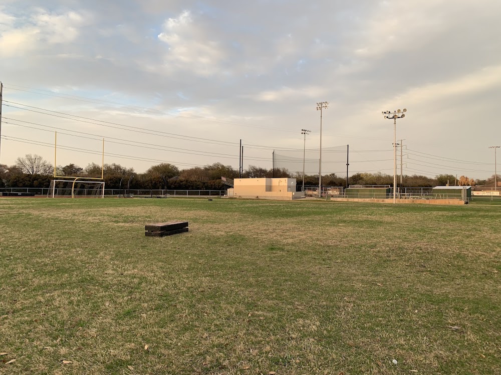 Lake Highlands High School photo 3
