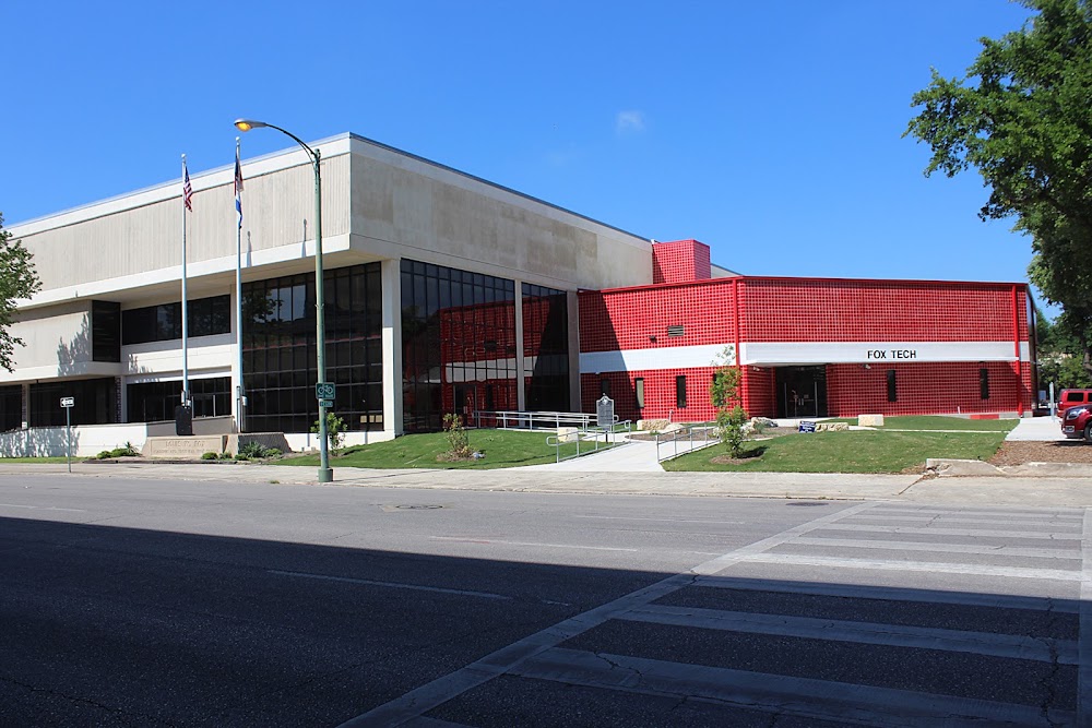 Taft High School photo 3