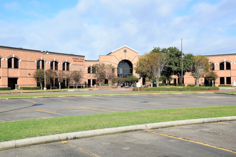 Cypress Falls High School photo 2
